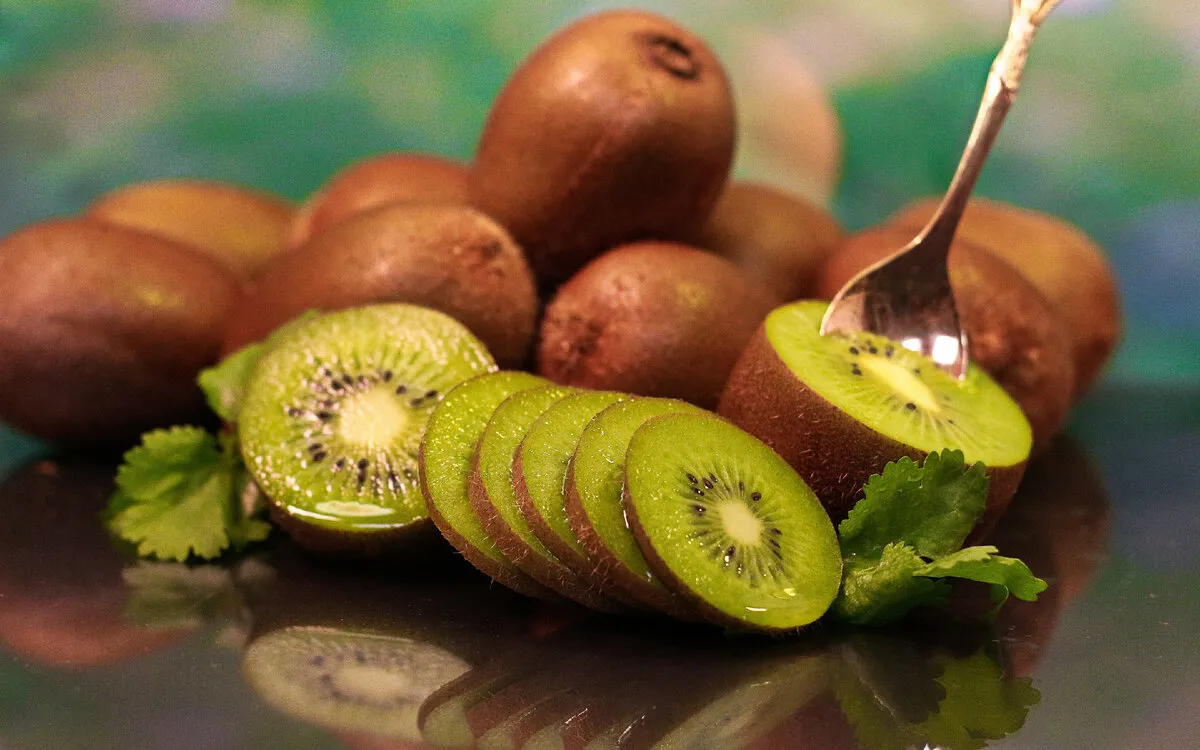 Kiwi er en af de sundeste fødevarer, nyd den hver dag!