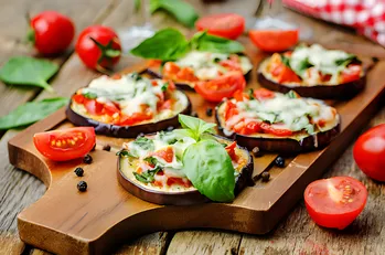 Aubergine er ikke bare kaviar! Lav en hurtig auberginepizza (nem opskrift)