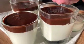 Fuglemælksdessert lavet med creme fraiche