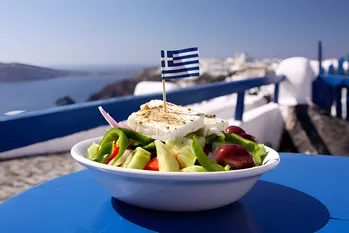 Græsk salat: en klassisk opskrift fra øen Rhodos