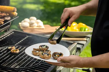 Grill ikke svampe, før du har prøvet denne marinade. Den enkleste og mest win-win opskrift