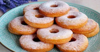 Stegte donuts med creme fraiche