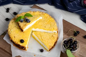 Tærten er en fornøjelse: lækker, mør, ligner cheesecake (alle kunne lide den så meget, at de beder mig om at lave den igen og igen)