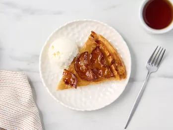 Tarte Taten æbletærte - en lækker dessert med franske rødder